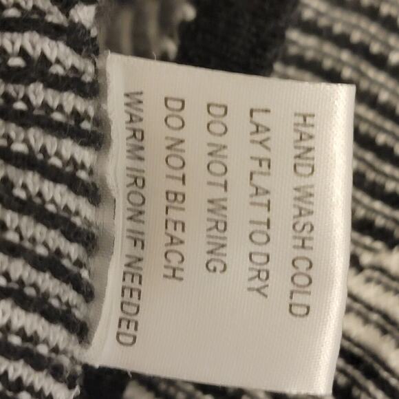 Belldini Cardigan Sweater Black White Pin Stripe Long Sleeve Open Front XL 363 - Picture 10 of 13